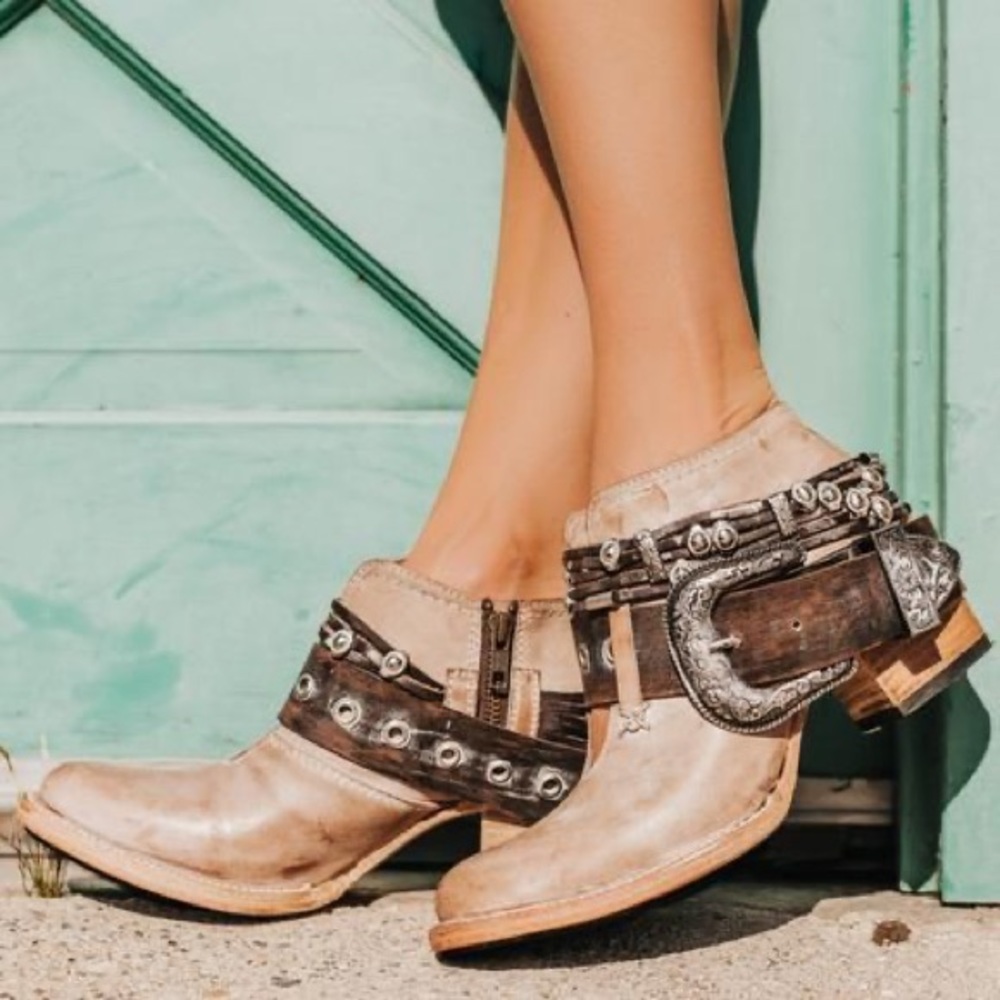 Freebird SALOON in Taupe